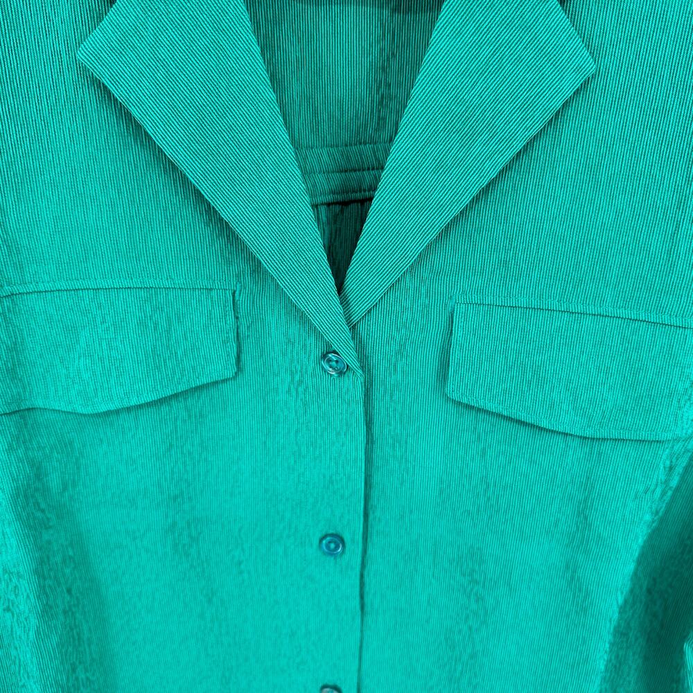 ATHLETA NWT Echo Top in Emerald Green // M - Picture 6 of 11